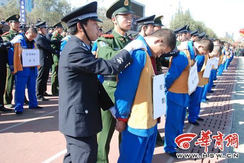 �������ִ��������ӷ�ʾ�� ��������Χ��