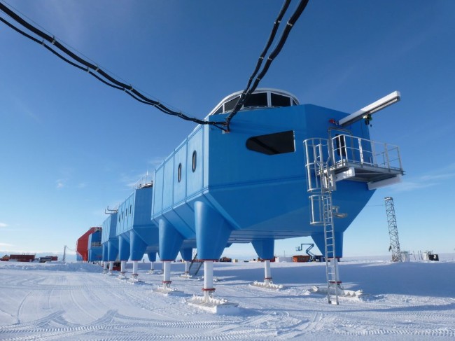 Halley_VI_Antarctic_Research_Station_-_Science_modules-1024x768.jpg