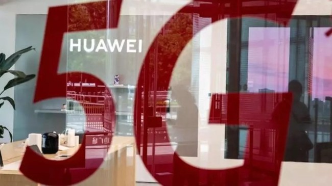 640x410_files-this-file-photo-taken-on-may-25-2020-shop-for-chinese-telecom-giant-huawei-features-a-.jpg