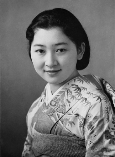 图文 日本皇后美智子年轻时啥样 万维读者网