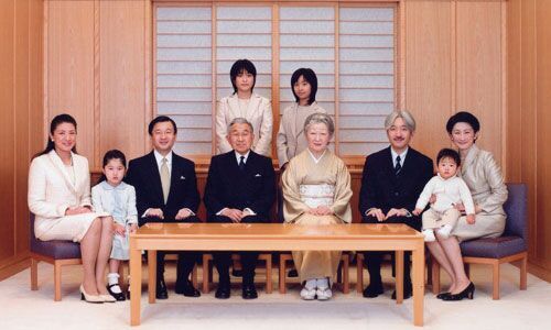 日本天皇欲生前退位 系200年来首次