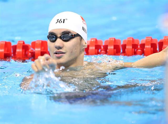 100米自游泳宁泽涛并列第14惊险晋级半决赛