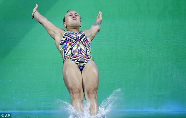噩梦   俄罗斯女选手跳水跳出了0分