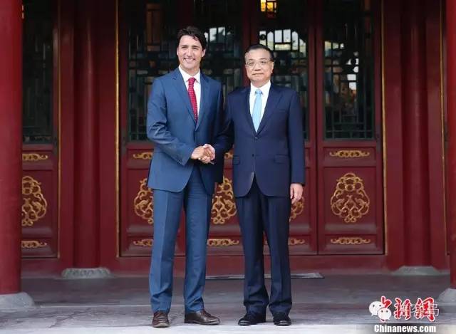 加拿大申请加入亚投行 美国铁哥们转向中国？