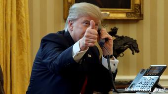 USA Weies Haus Trump beim telefonieren (Reuters/J. Ernst)