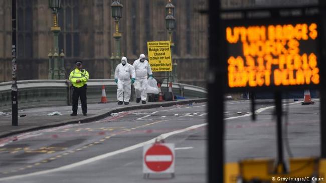 英国恐袭袭击者身份公布 警方称早有前科