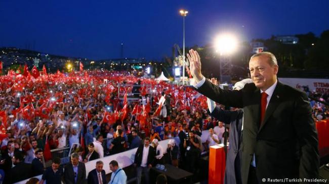 土耳其政变一周年 总统再放“狠话”