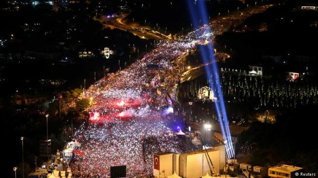 土耳其政变一周年 总统再放“狠话”