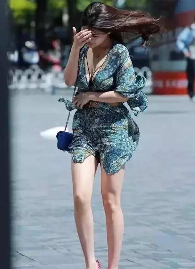 中国高温不下，都市女性都怎么穿呢？