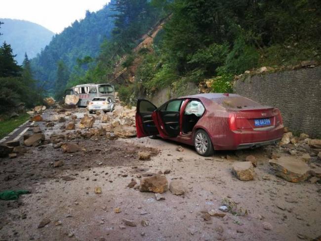 灾情速报：九寨沟7级地震已致19死263伤