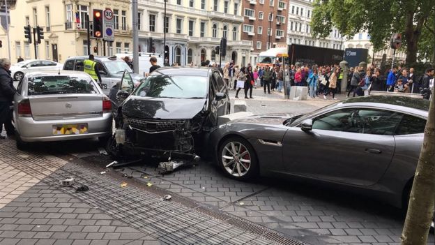 伦敦汽车蓄意撞人：发生了什么？恐袭吗