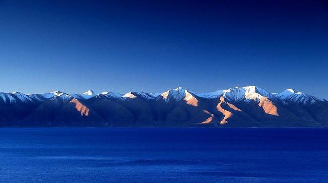 西藏令人惊艳的湖泊 不单单只有纳木错