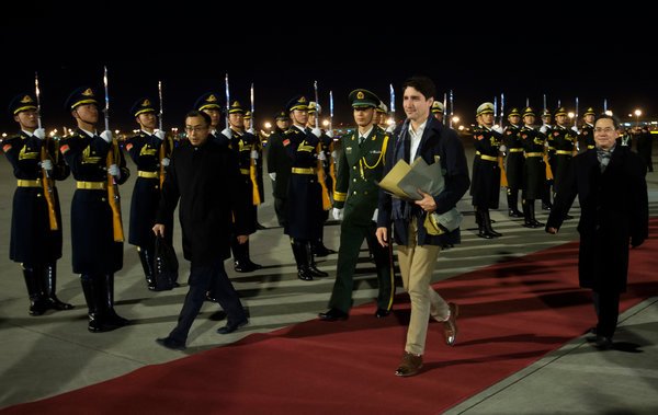 高举自由贸易大旗  加拿大总理前往中国