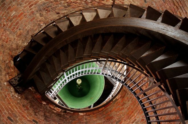 άɡ֮ۡ The eye of the tower in Verona, Italy
