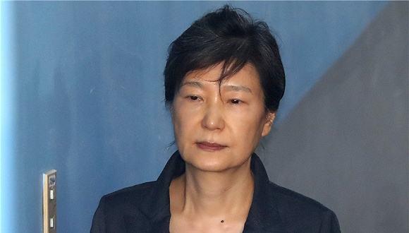 收网：朴槿惠擅政门最后一名高官被捕