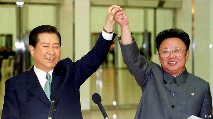 Nordkorea Sdkorea Gipfeltreffen im Jahr 2000 (AP)
