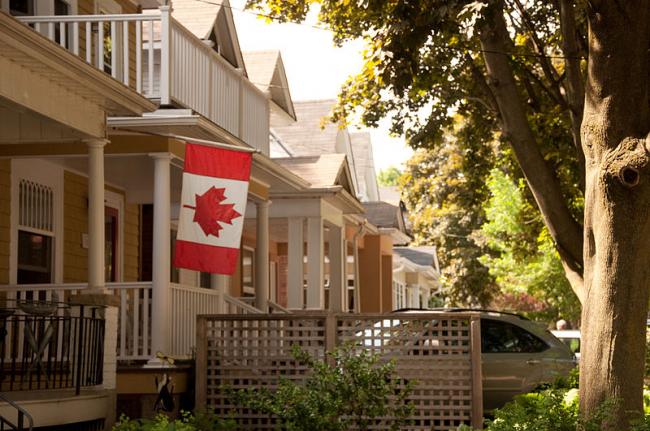 加拿大楼市大崩！房屋销售创五年新低