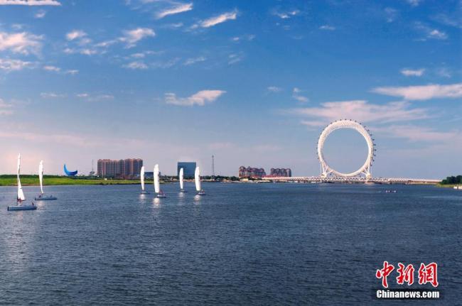"渤海之眼" 世界最大的无轴式摩天轮