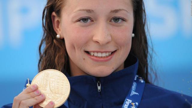 女世界冠军17岁遭性侵  起诉美国泳协