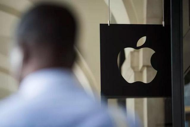 苹果公司中国员工被捕引关注，中国人才在美陷信任危机