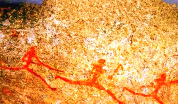 火星拍到神秘壁画  远古人领着蛇在奔跑