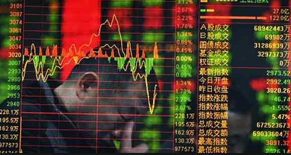 中国股市恐慌跳水 赚1个月钱不够亏1天