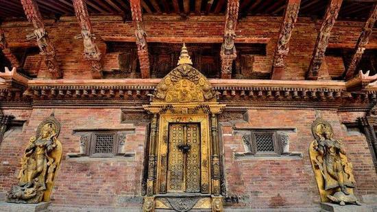 尼泊尔人究竟有多开放？看他们的寺庙