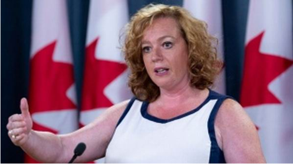 难民问题失控 加拿大移民部长被调离