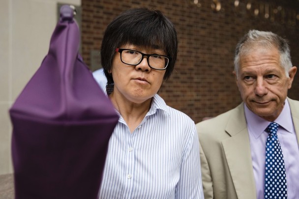 窃英药厂机密传中国 华裔女科学家认罪