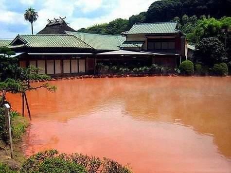 日本最神秘的温泉 泡的不对会丧命