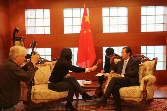 中国大使与瑞典女记者   正面交锋