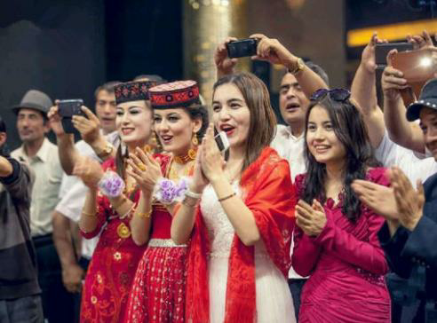 中国纯白种人 美女多但不与外人通婚