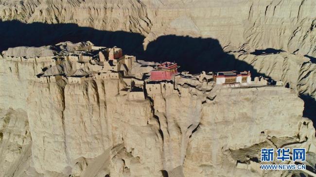 深度游西藏 探访神秘的古格王国遗址
