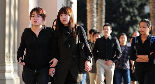 美国限制中国学生签证 谁“受伤”更重？