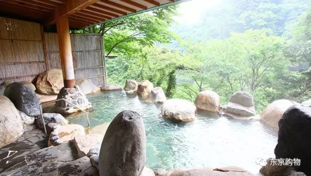 日本这15处必去的温泉目的地
