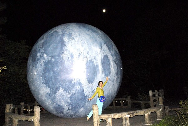 中国将发射人造月亮   亮度超真月亮8倍