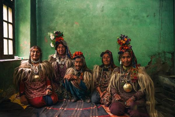 西藏边境的原始部落 男女没固定配偶