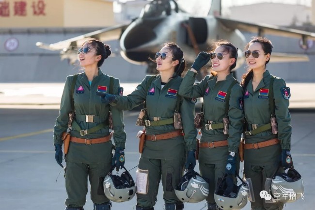空军招40女生   联手北大培养女太空人