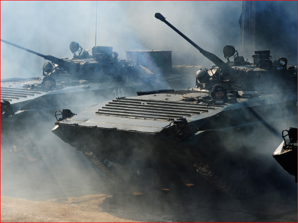 俄坦克大军压境 乌克兰面临战争威胁