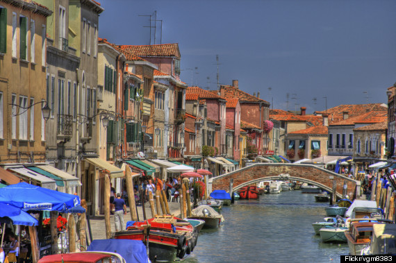 威尼斯像迷宫一样的岛 却是彩色天堂