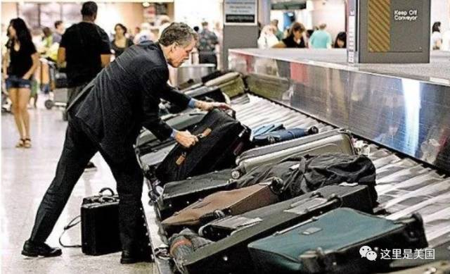 别在行李牌这样写  否则会致坐牢或枪毙
