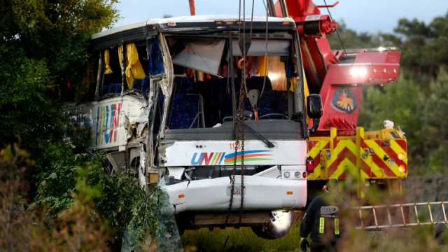 巴士车祸致中国游客3死 华人司机被控罪