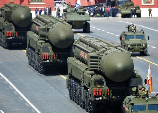 美俄军事角力全面升级 试射洲际弹道导弹
