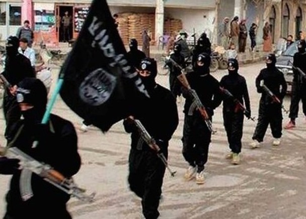 川普要求欧洲接收审讯800名IS囚犯