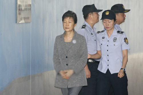 韩国总统特赦4000人 朴槿惠李明博无缘