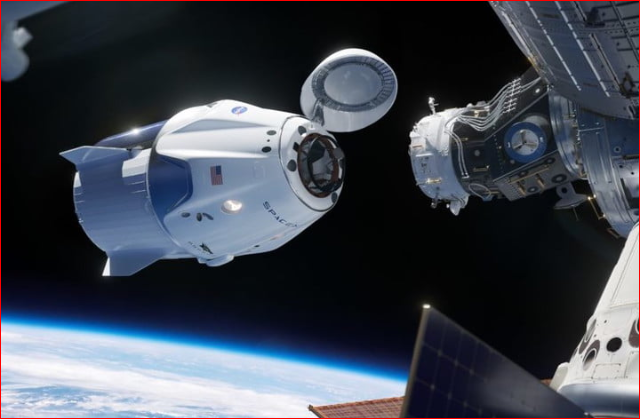 SpaceX载人飞船首次试射搭载人体模型