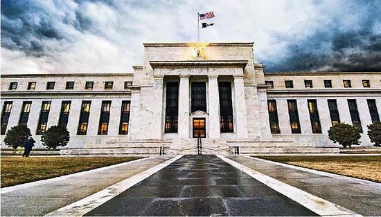 美联储声明    维持联邦基金利率不变