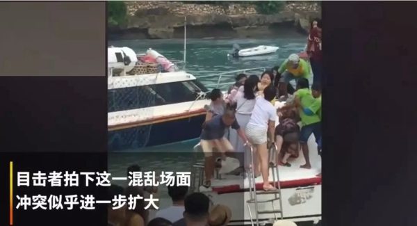 中国大妈国外游轮上群殴  大量网友讨论