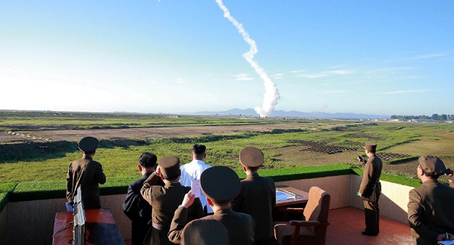 朝鲜导弹试射照片上网