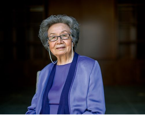 95岁女教授裸捐3568万，她才是华人女神
